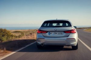 bmw 116i 109 ch avis la compacte essence bavaroise face à ses rivales premium