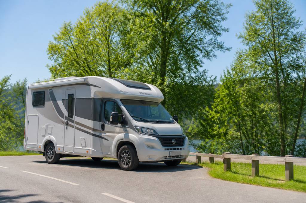 Camping car poids : comprendre les critères essentiels pour bien choisir