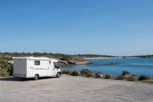 Aire camping-car Bretagne bord de mer : les meilleures étapes pour stationner au plus près de l’océan