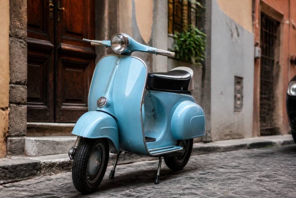 Scooters vintage : modèles emblématiques et conseils pour bien choisir