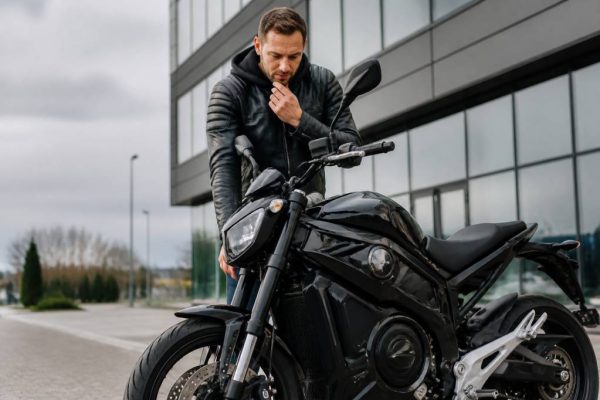 Aide achat moto électrique 202 les critères essentiels pour bien choisir sa moto électrique