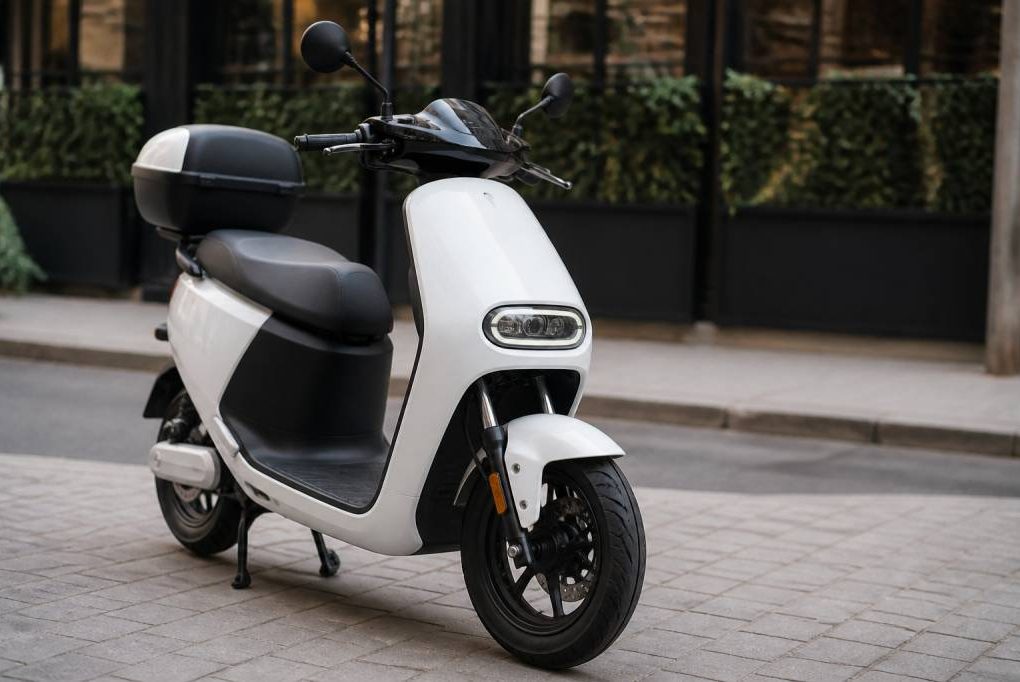 Scooter 50cc electrique : guide d’achat, autonomie et meilleures marques