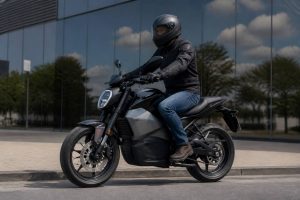 Moto électrique adulte 125cc : guide pour bien choisir sa première moto électrique