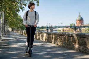 Scooter electrique toulouse : guide pour choisir le modèle idéal en ville